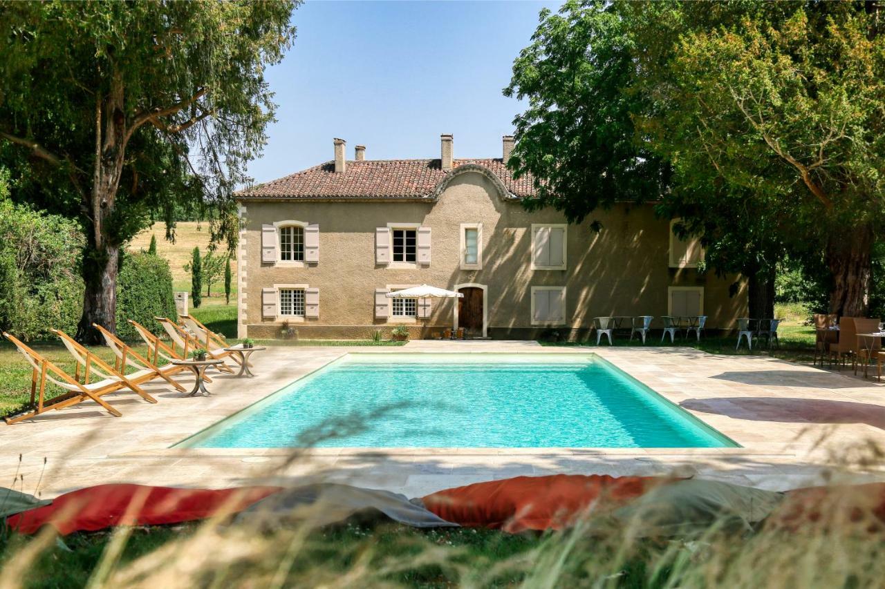 Le Chateau De Camille Saint-Jean-le-Comtal Exterior foto